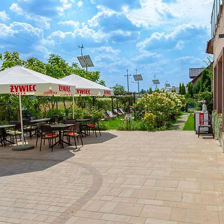 Medical Spa Kwiatowa Łęczyca Exteriör bild