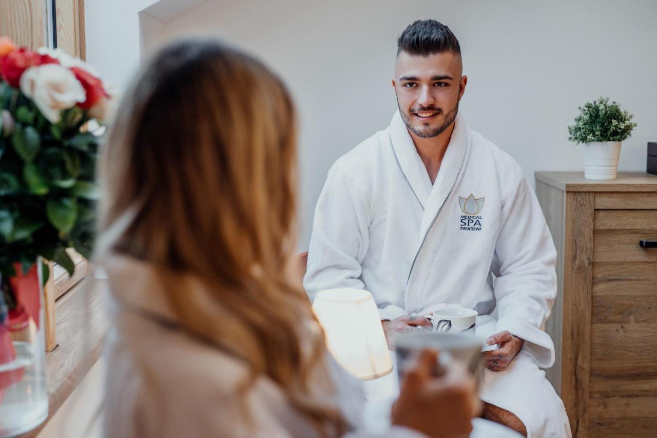 Medical Spa Kwiatowa Łęczyca Exteriör bild