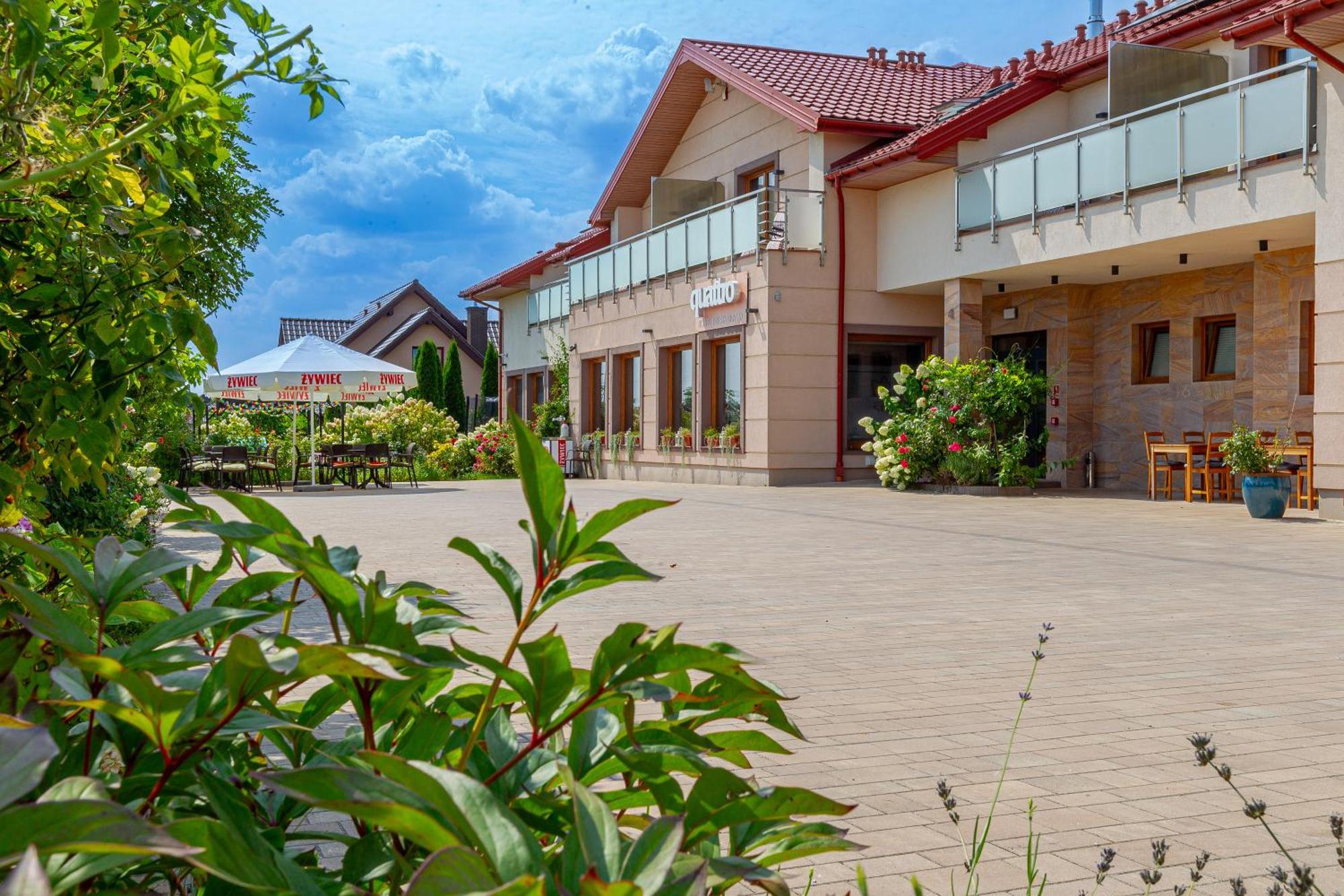 Medical Spa Kwiatowa Łęczyca Exteriör bild