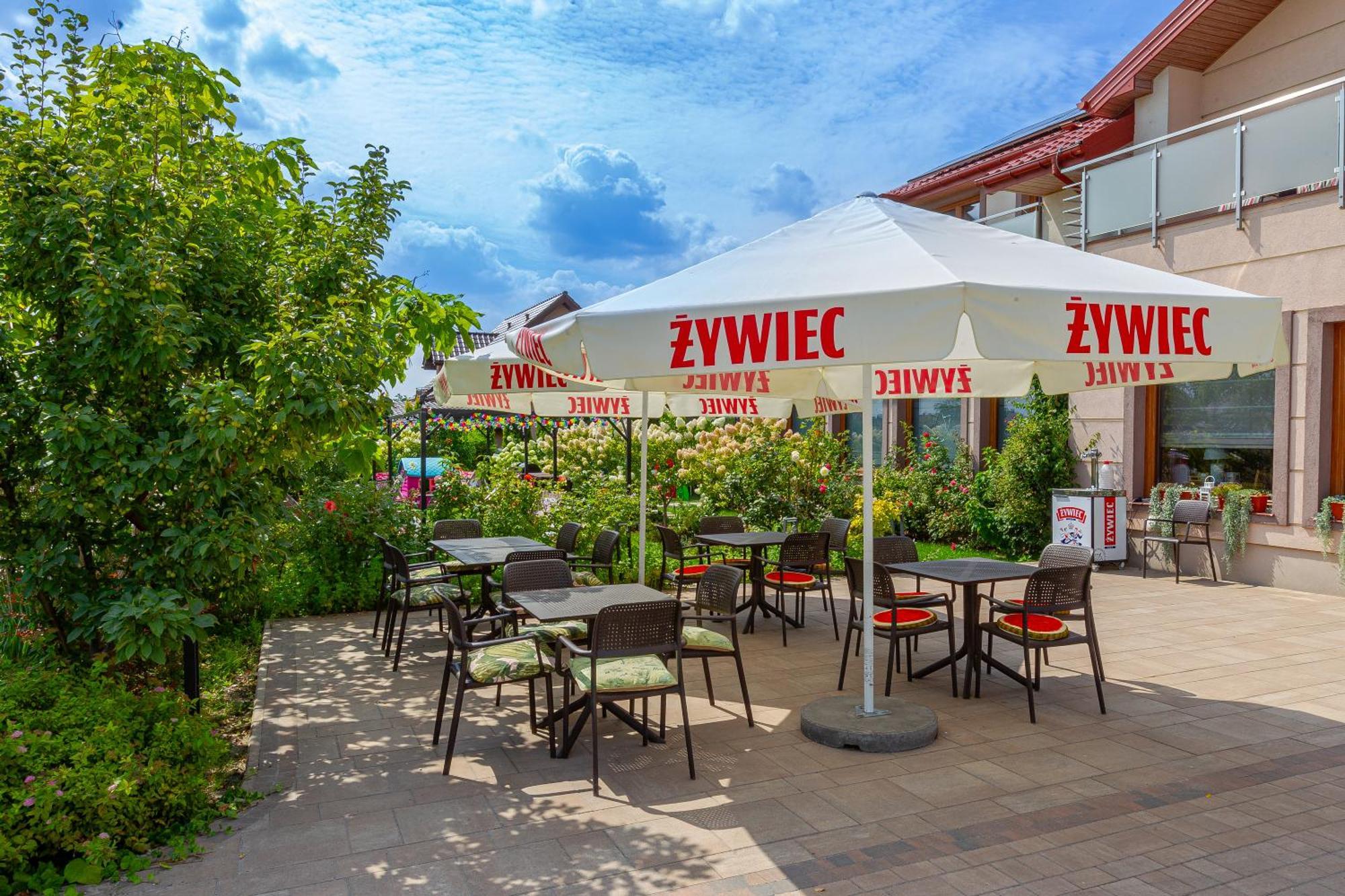 Medical Spa Kwiatowa Łęczyca Exteriör bild