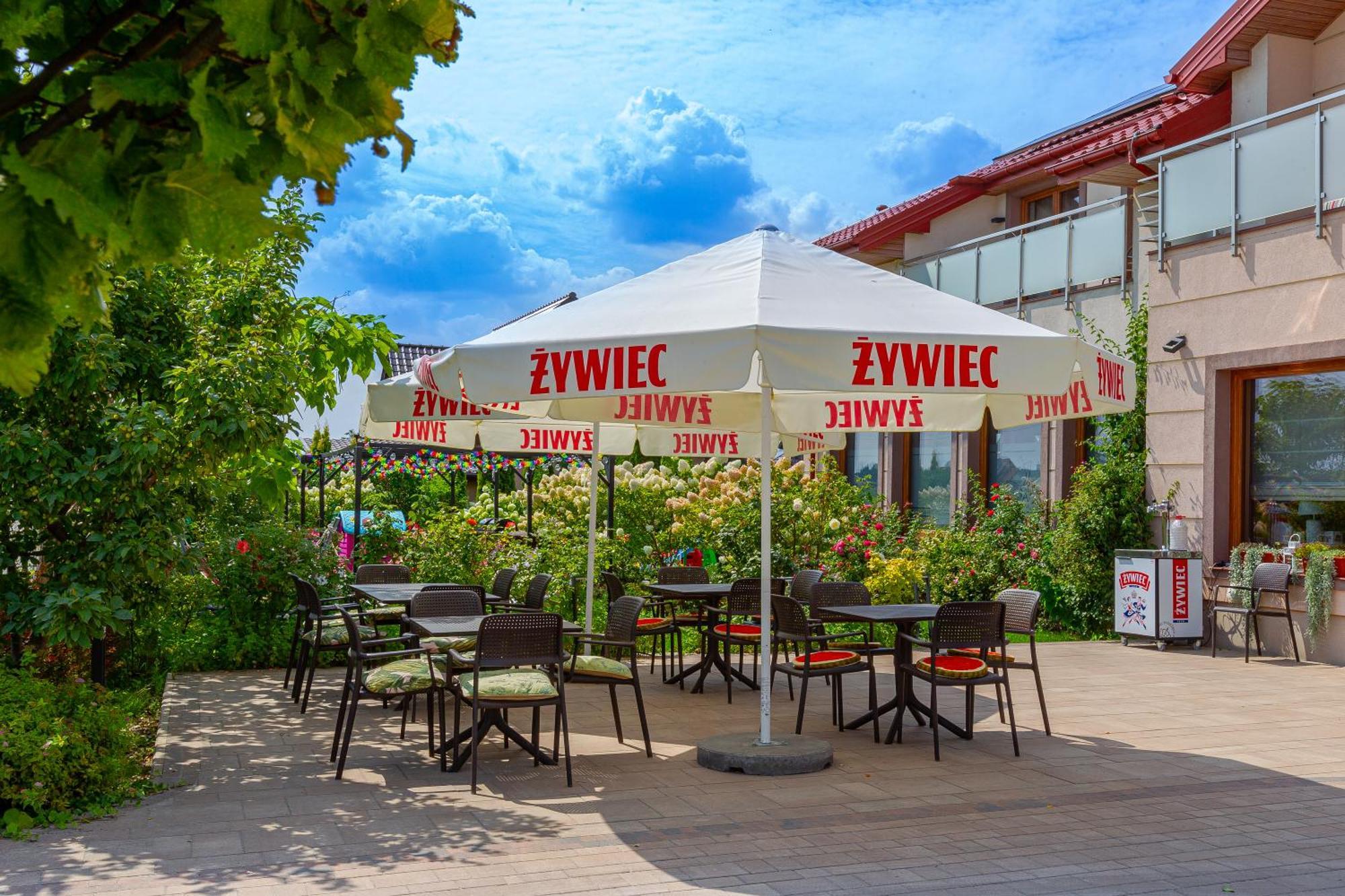 Medical Spa Kwiatowa Łęczyca Exteriör bild