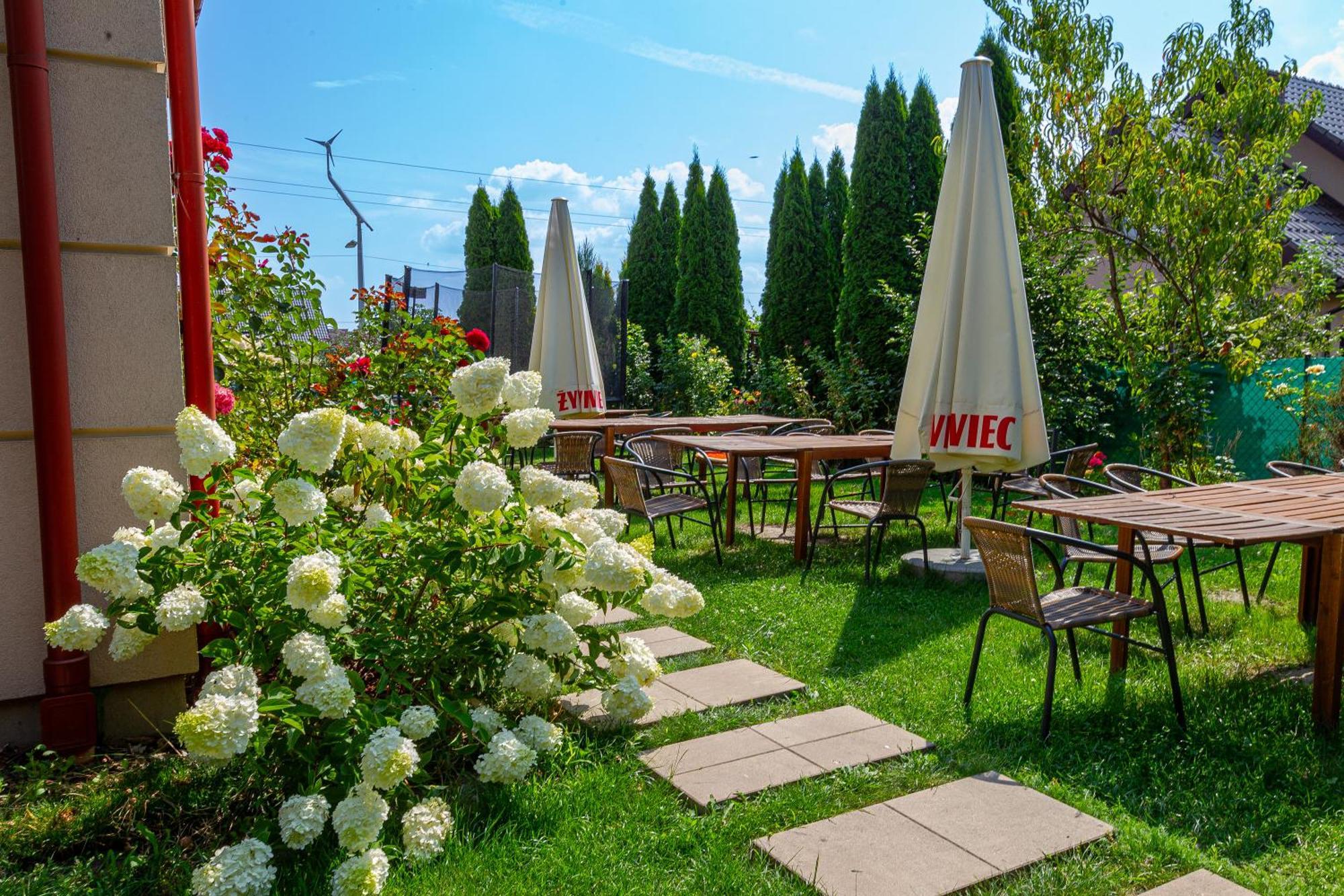 Medical Spa Kwiatowa Łęczyca Exteriör bild